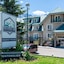 Pocaterra Inn And Waterslide