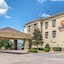 Comfort Suites
