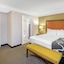 La Quinta Inn & Suites By Wyndham San Antonio Airport