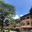 Flamingo Hotel By The Lake
