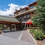 The Fox Hotel And Suites