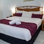 Roydon Beachfront Apartments
