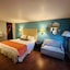 Casa Camino Hotel & Suites