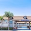 Cabana Inn & Suites