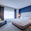 Doubletree Suites By Hilton Hotel & Conference Center Chicago-Downers Grove
