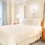 Roger Smith Hotel