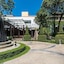 Malisa Villa Suites