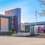 La Quinta Inn & Suites By Wyndham Clifton Rutherford