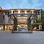 Bellevue Club Hotel