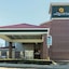 La Quinta Inn & Suites By Wyndham Kansas City Airport