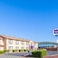 Econo Lodge Inn & Suites