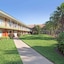 Days Inn By Wyndham Cocoa Cruiseport West At I-95 524