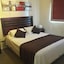 Plaza Suites