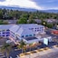 818 Hotel + Pool, An Ascend Hotel Collection Member