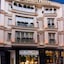 Aprilis Hotel