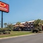 Econo Lodge Inn & Suites
