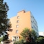 Adonis Lyon Est Hôtel Artys