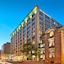 Le Square Phillips Hotel And Suites