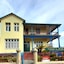 Noah's Ark Backpackers