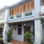 23 Love Lane Hotel