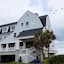 Elizabeth Pointe Lodge