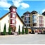 Avshar Hotel