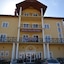 Villa Riviera