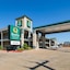 Quality Inn & Suites Garland East Dallas