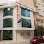 White Palace Hotel