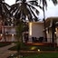 Paparazzi Resort