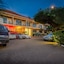 Victoria Travel Hotel