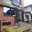 Jardin De Laureles Medellin.