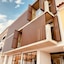 S Estancia Suites