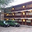 Lobo Wildlife Lodge