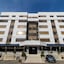 Hotel Axis Inn By Geh Suites