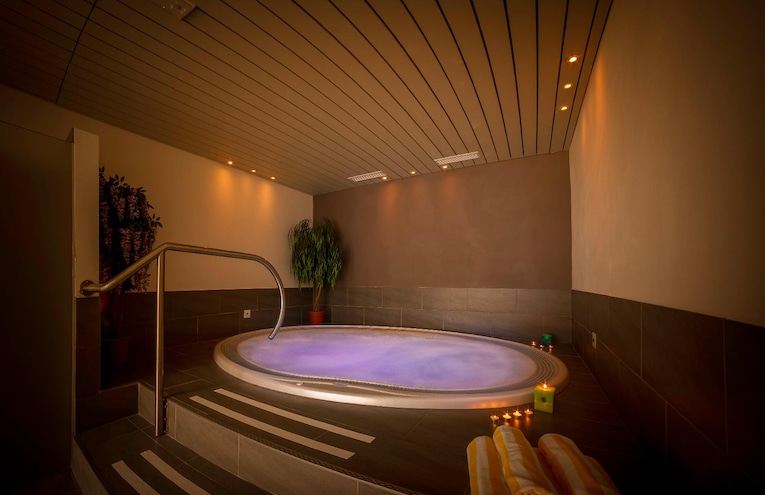 Spa - 3